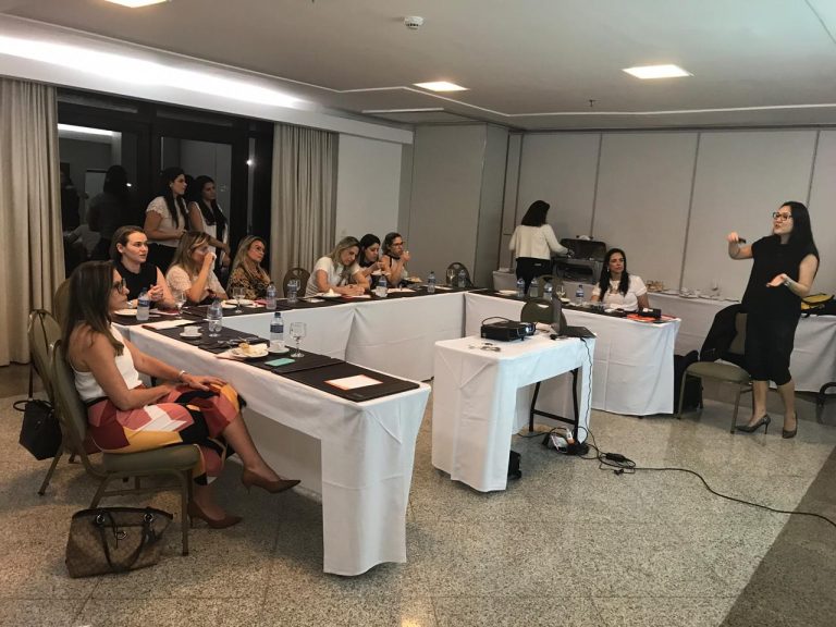 Treinamento e Reciclagem em implantes